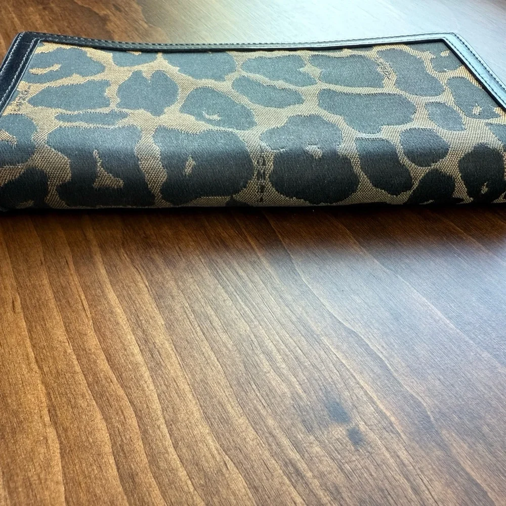Fendi Animal Print Long Wallet - Picture 6 of 11